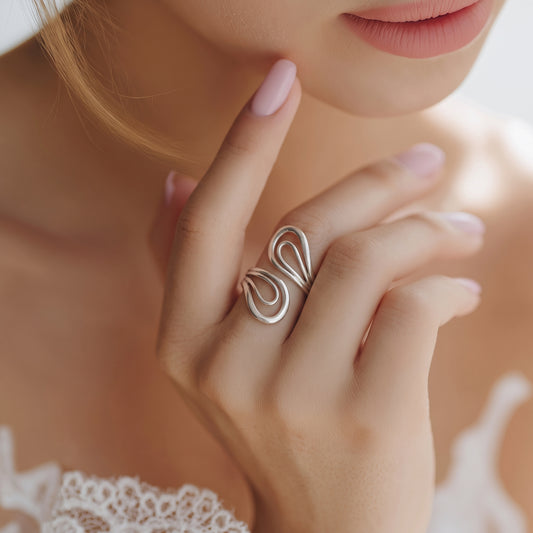 Anillo Plateado Líneas Dobles Gota - Ajustable