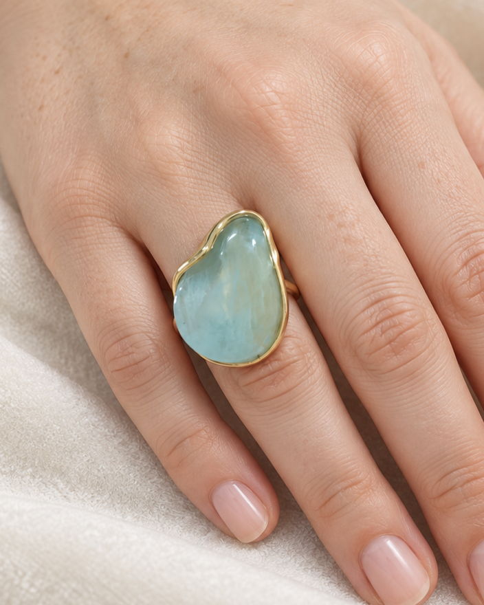Anillo Dorado Resina Azul  - Ajustable