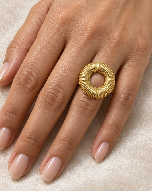 Anillo Dorado Dona Espiral - Talla 6