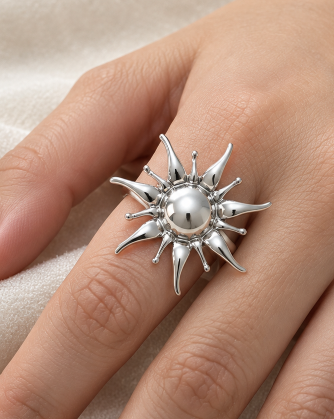 Anillo Plateado Sol - Ajustable