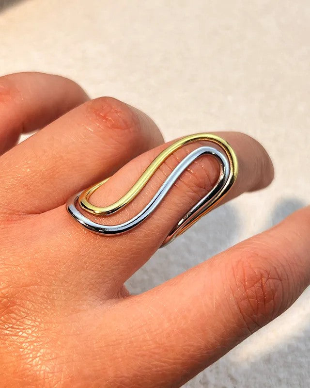 Anillo Bicolor Doble Línea Silueta - Ajustable