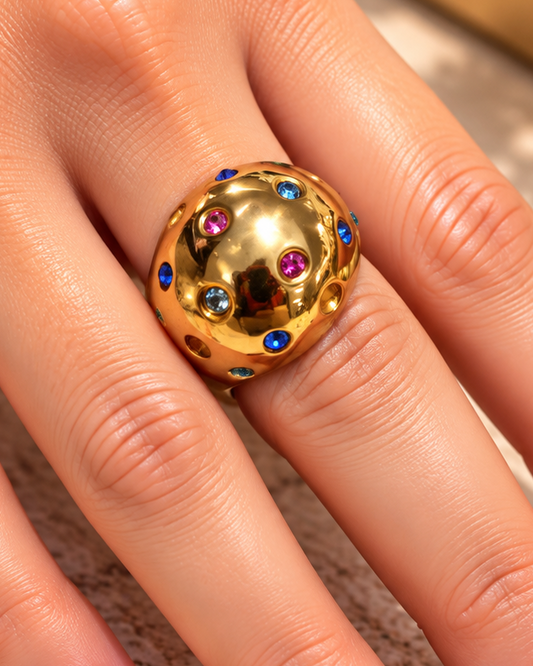 Anillo Dorado Bola con Zirconias Colores - Talla 8