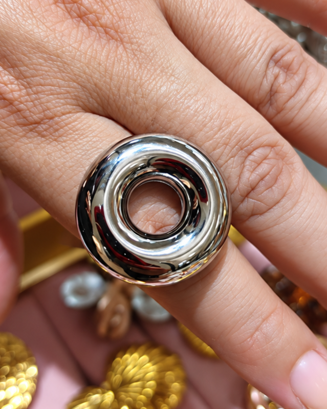 Anillo Plateado Dona 3D - Ajustable