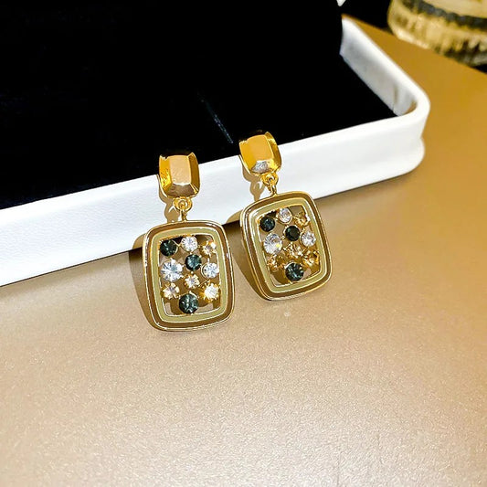 Aretes Dorados Transparente Cristales