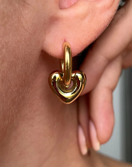 Aretes Dorados Arrancadas y Corazón