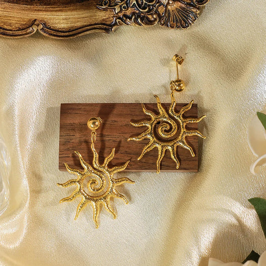 Aretes Dorados Sol Espiral