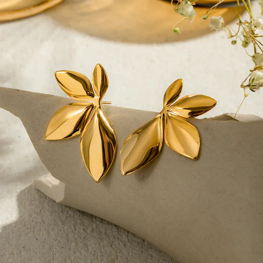 Aretes Dorados Media Flor