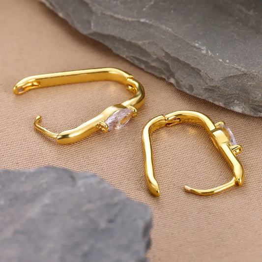 Aretes Dorados Clip Circón