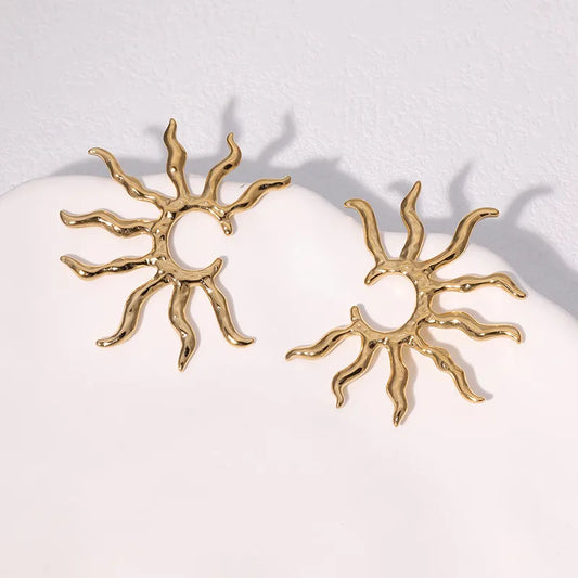 Aretes Dorados Medio Sol