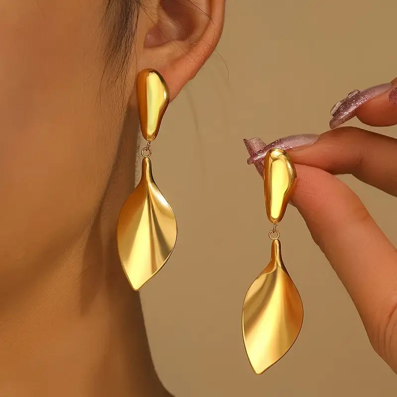 Aretes Pendientes Dorados Colgantes