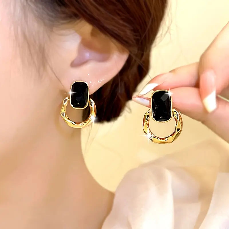 Aretes Dorados Tipo Arracada Ronda Negra