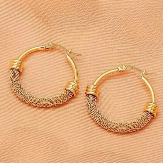 Aretes Dorados Tipo Arracada