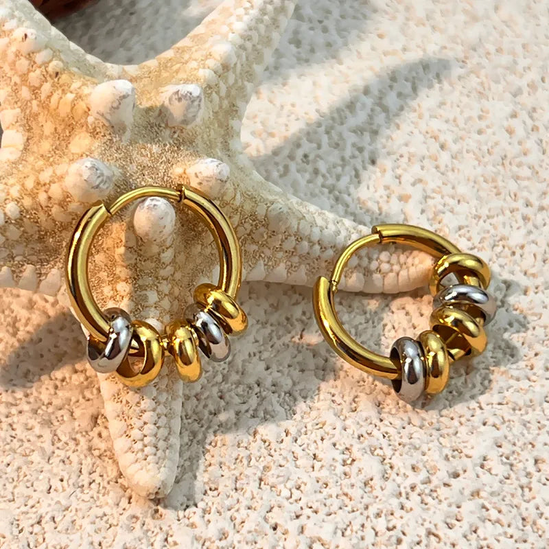 Aretes Dorados con Arracadas Bicolor
