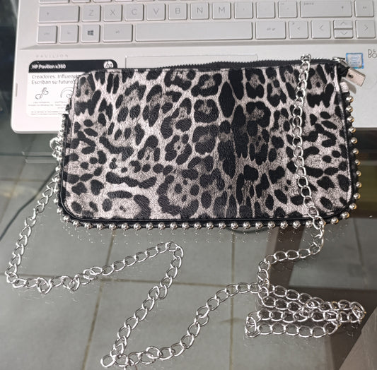 Clutch Animal Print Negro