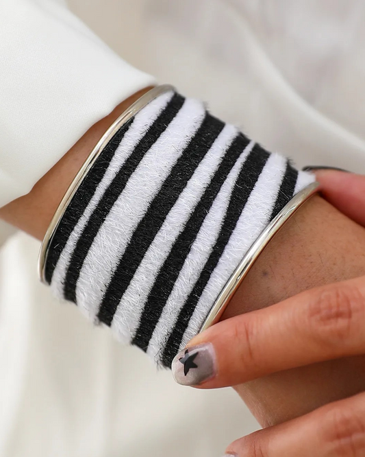 Brazalete Plateado Cebra