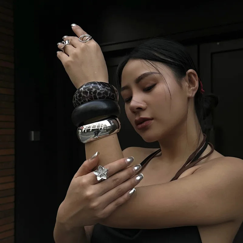 Brazalete Madera Negro