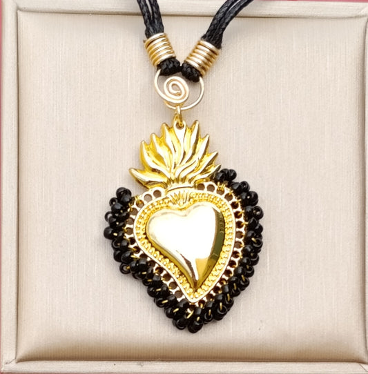 Collar Cordón Negro Dije Corazón Negro Chaquiras