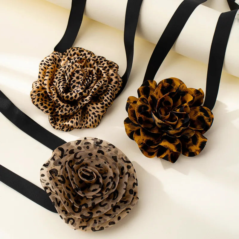 Collar Tela Flor Animal Print