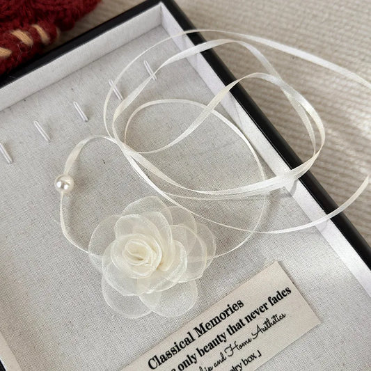 Collar Tela Flor Beige