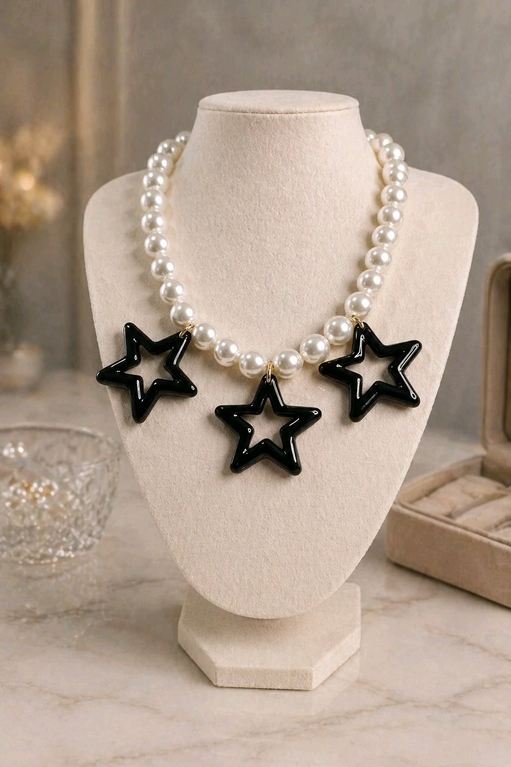 Collar Cuentas Perlas Dijes Estrellas Negras