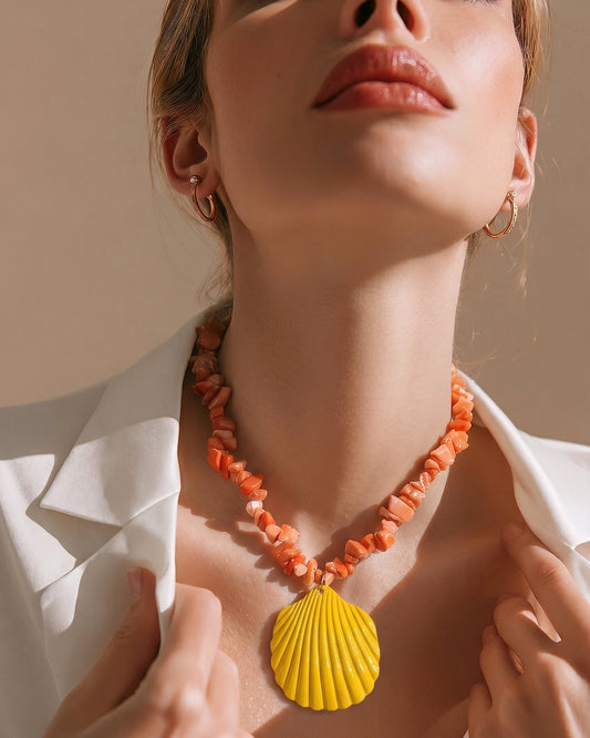 Collar Lajas Naranjas Dije Concha Amarilla