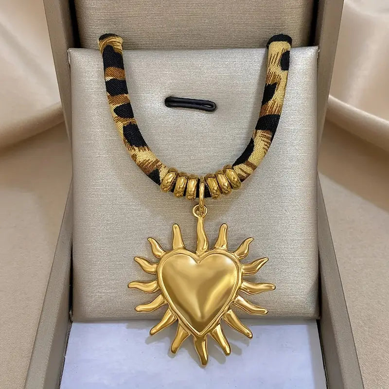 Collar Cordón Dije Corazón Dorado