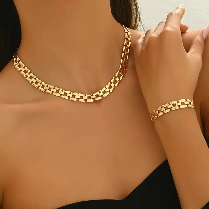 Collar y Pulsera Dorada Hebilla Cuadrada