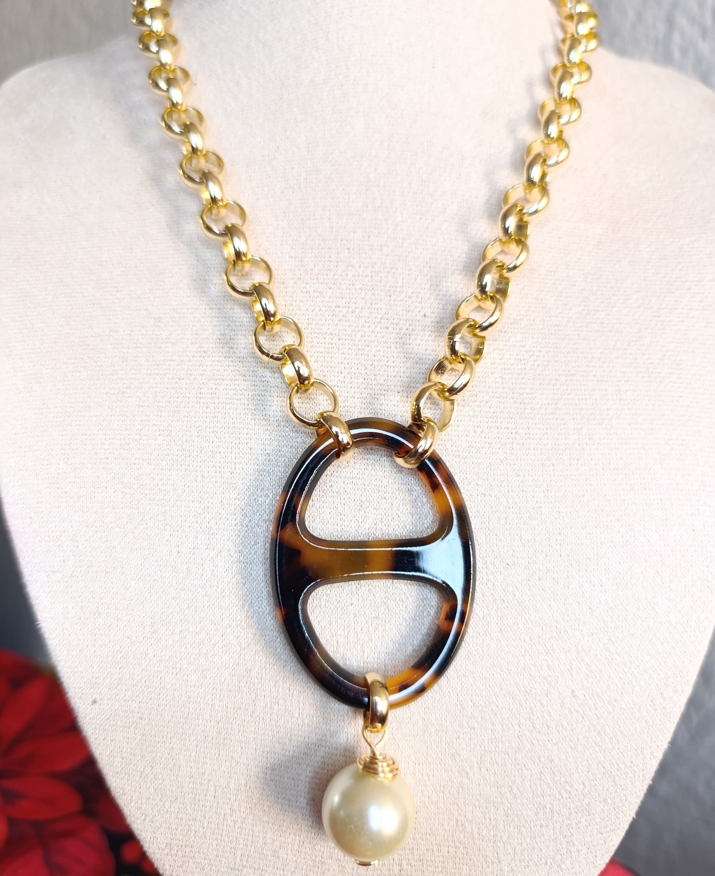 Collar Eslabón Dorado Dije Hebilla y Perla