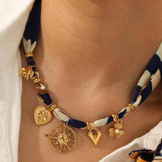 Collar Paliacate Dijes Varios Sol y Corazón