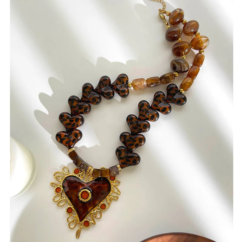 Collar Corazones Resina y Dije Corazón