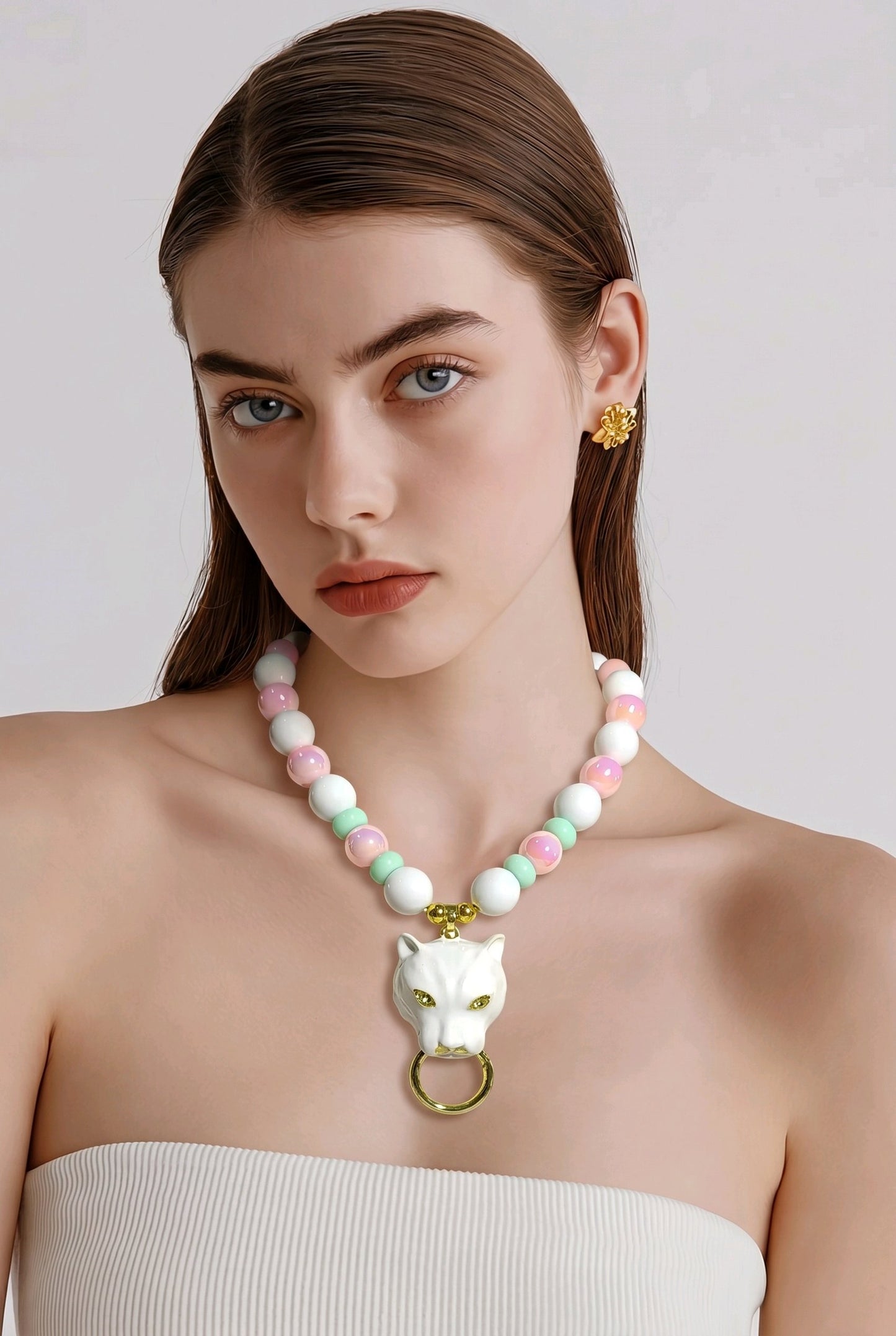Collar Cuencas Blancas y Rosas Dije Pantera Blanca