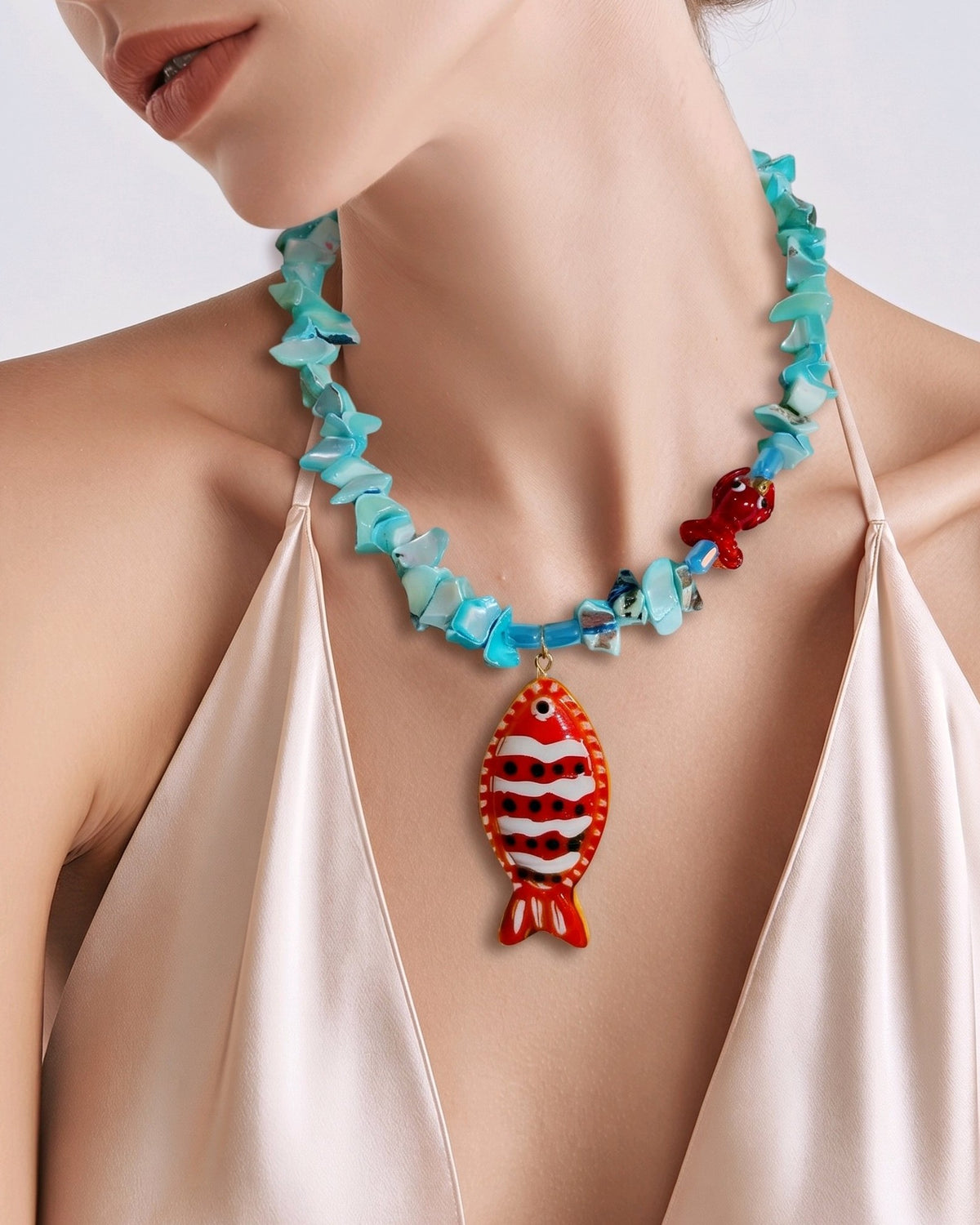 Collar Lajas Turquesa Dije Langosta Roja y Pez Rojo