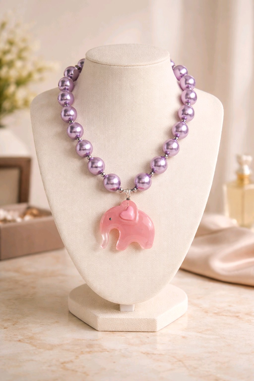Collar Cuencas Lila Dije Elefante Rosado