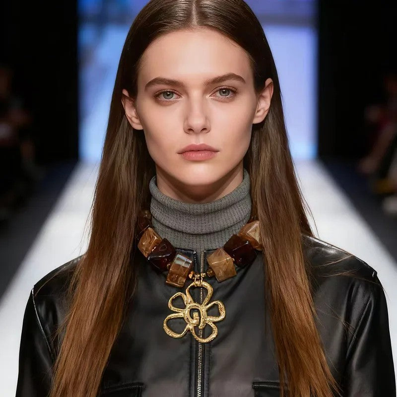 Collar Cuencas Irregulares Ámbar Dije Flor
