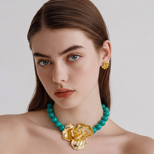 Collar Cuencas Verdes Dije Flor Dorada