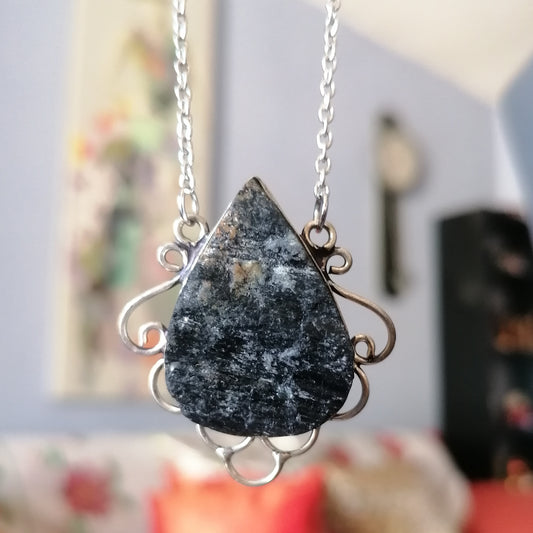Dije de Turmalina Negra Gota