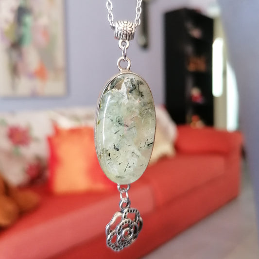 Dije de Prehenita Oval
