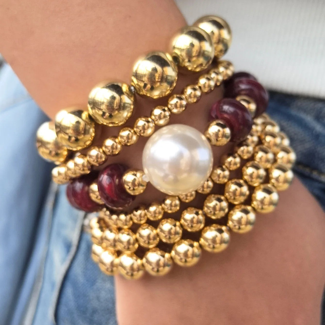 Pulsera Elástica Múltiple Cuencas Doradas, Marrón y Perla