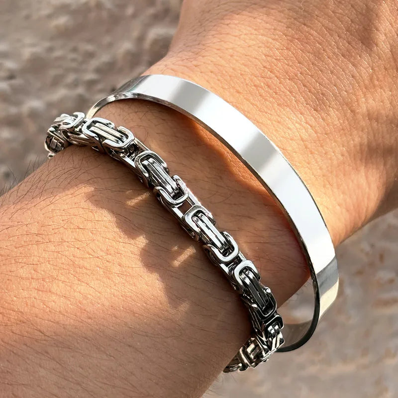 Pulsera Plateada Rígida
