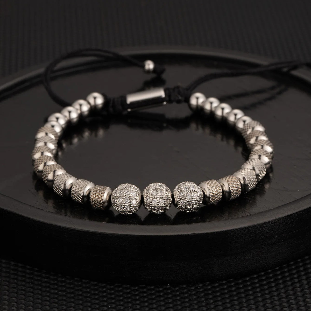 Pulsera Cuencas Gris Ajustable