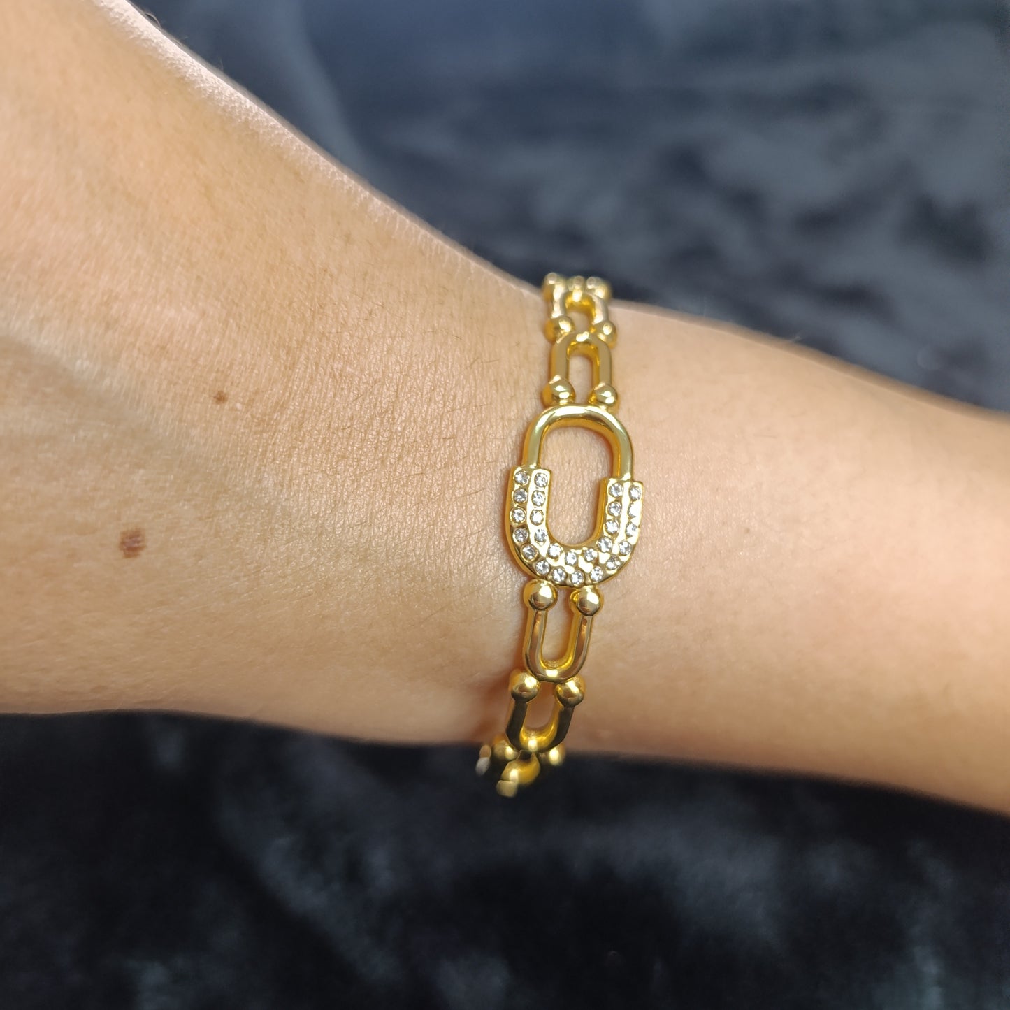 Pulsera Dorada Tipo Tifany con Hebilla Diamantes Blancos