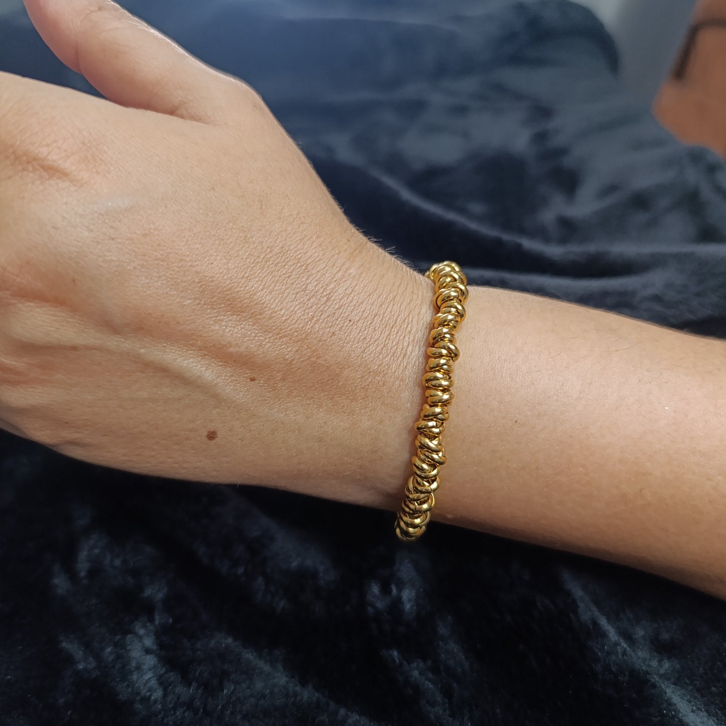 Pulsera Dorada Geométrica Cuencas Doradas