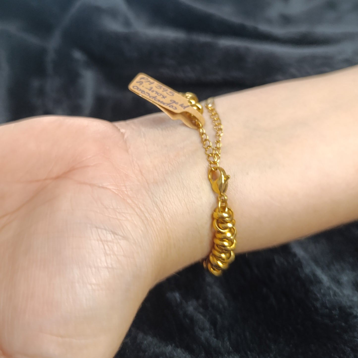 Pulsera Dorada Geométrica Cuencas Doradas