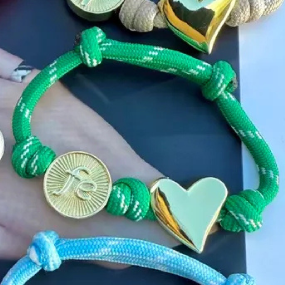 Pulsera Cordón Verde Dijes Corazón y Fé