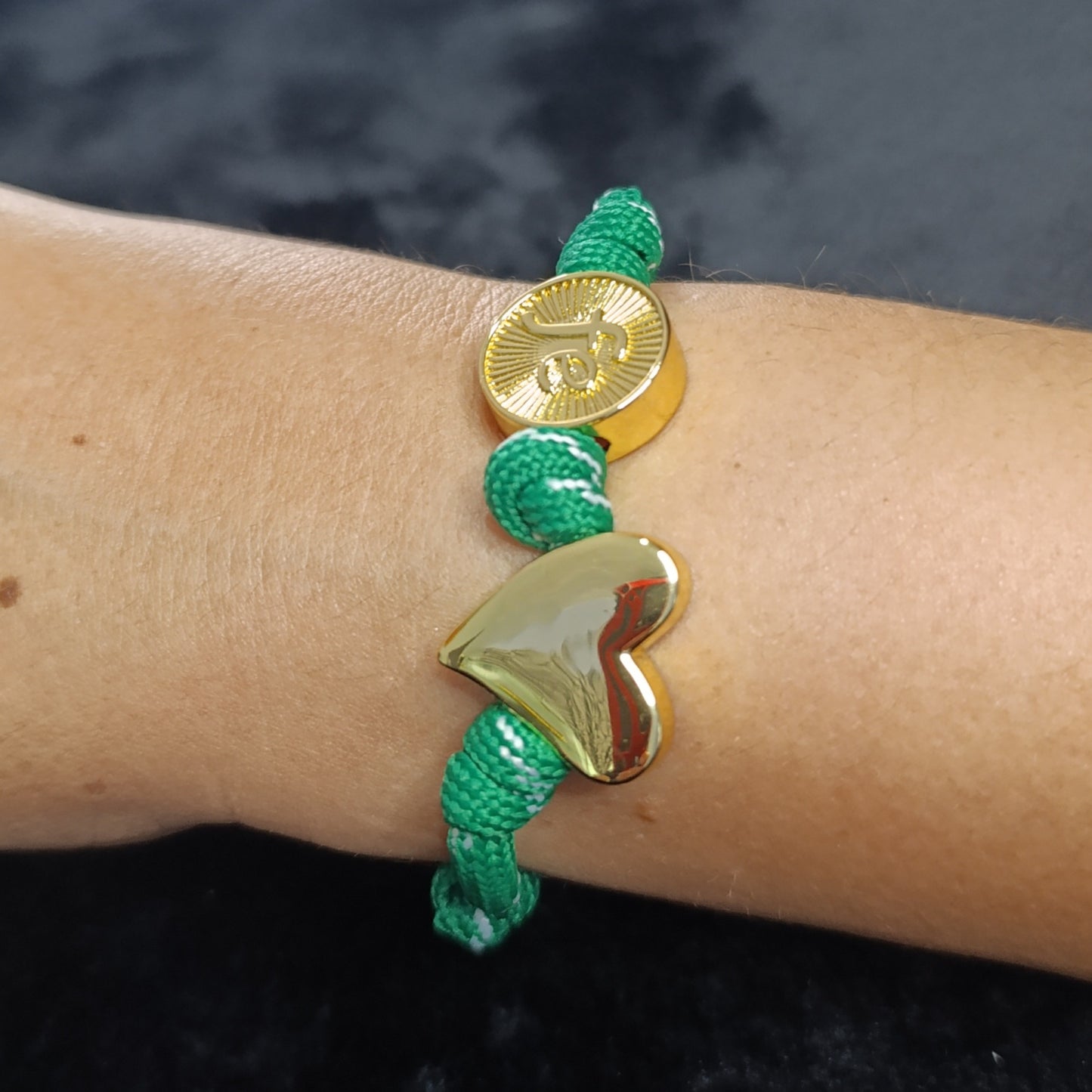 Pulsera Cordón Verde Dijes Corazón y Fé