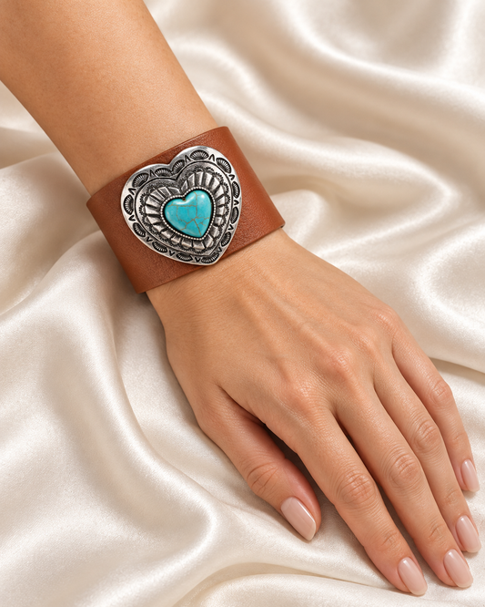 Pulsera Piel Sintética Café Corazón Plateado y Turquesa
