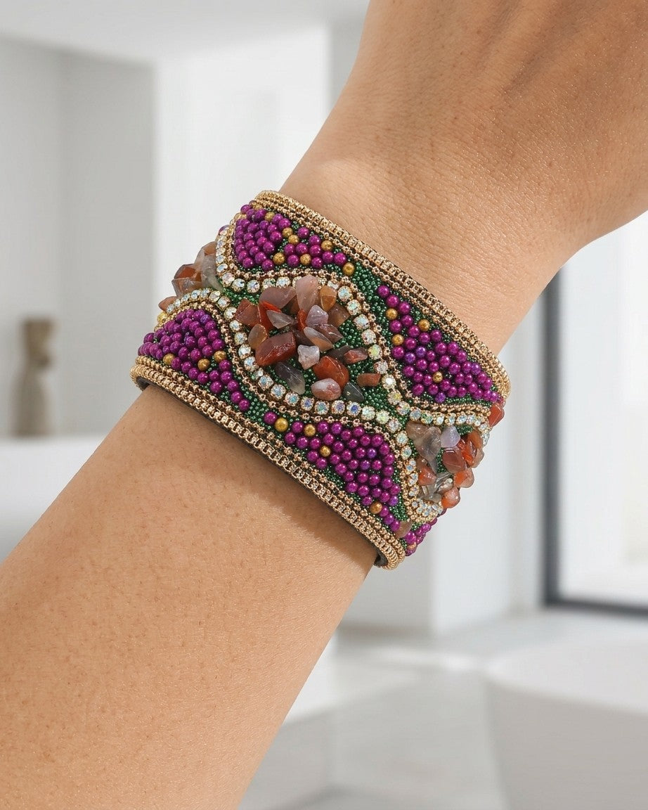 Pulsera Piel Sintética Chaquiras y Piedras Púrpura